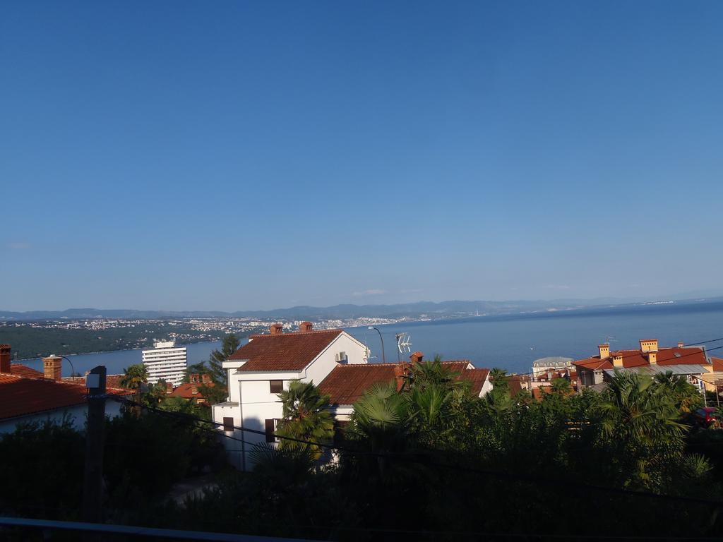 Sunflower Apartment Опатия Номер фото